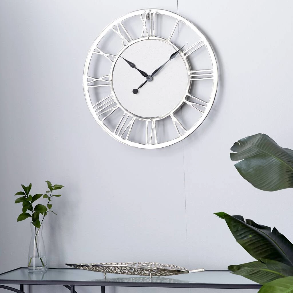 Brand new π 24" White Aluminum Contemporary Wall Clock by Ivory and Iris π€© 5 Brand new π 24" White Aluminum Contemporary Wall Clock by Ivory and Iris π€© - Image 5